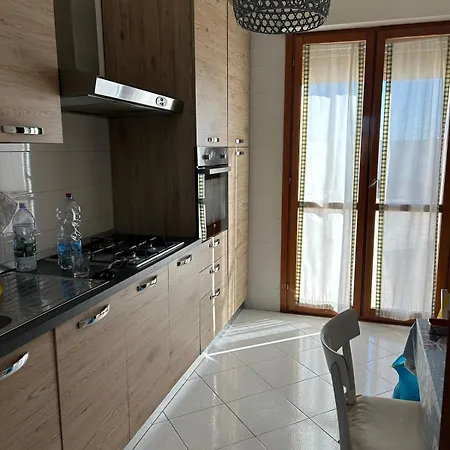 Una Casa Piccola Ma Ben Organizzata Or Double Maison d'hôtes Floridia